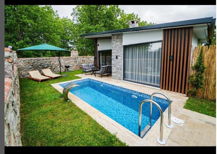 Vital Home Sapanca Isitmali Havuzlu Villa&Bungalov エクステリア 写真