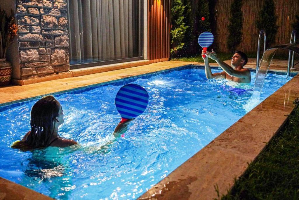 Vital Home Sapanca Isitmali Havuzlu Villa&Bungalov エクステリア 写真